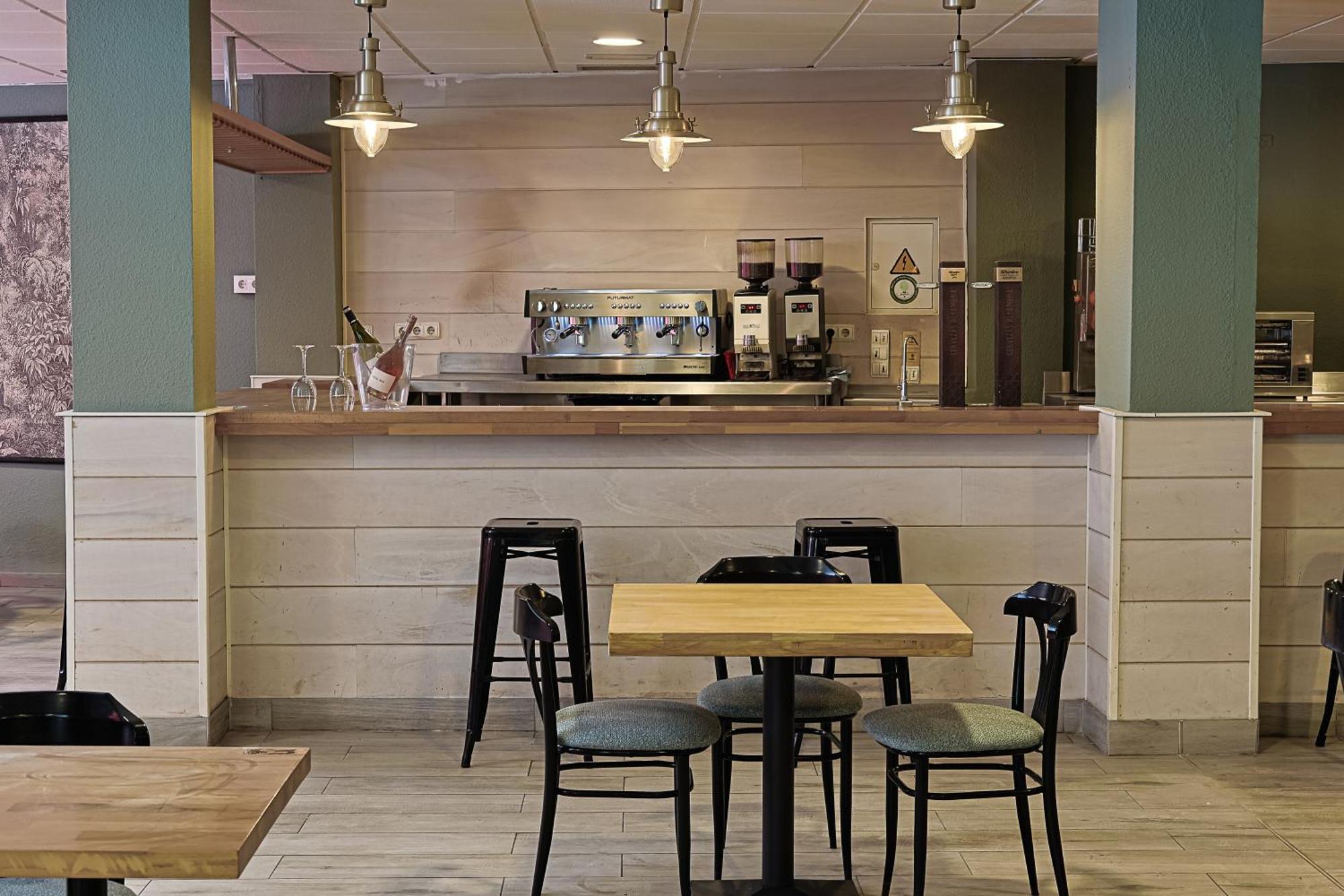 Hotel Olas De Almunecar Ngoại thất bức ảnh