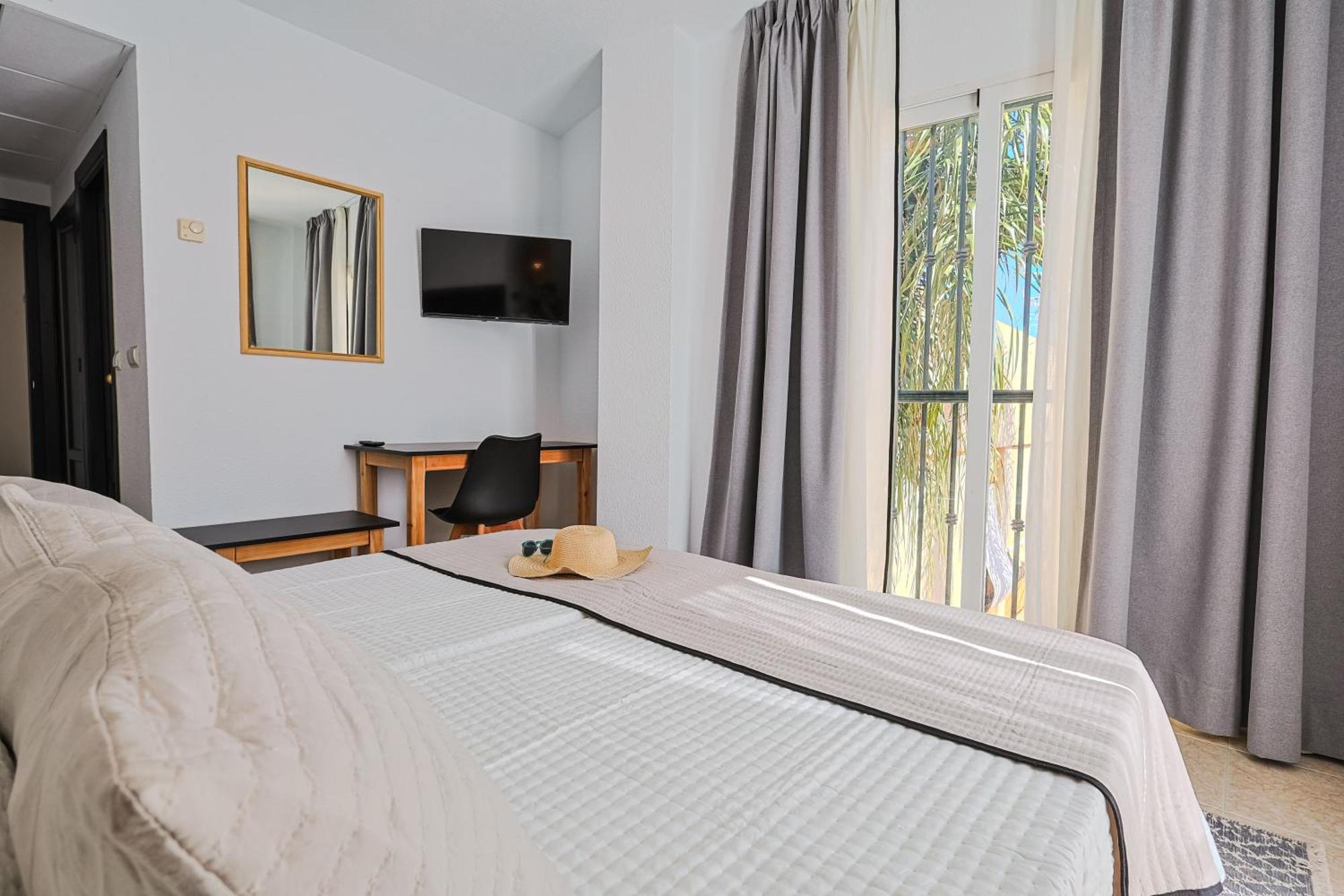 Hotel Olas De Almunecar Ngoại thất bức ảnh